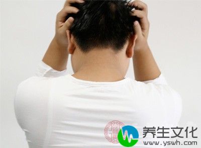 包皮手术后一周内，尽量避免憋尿