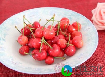 多吃蔬菜，水果，多饮水