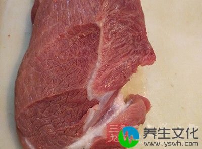 好猪肉有弹性，用手指按压凹陷后会立即复原