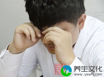 食用白糖还要注意眼睛受到伤害