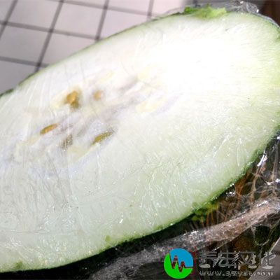 材料：玉米面200克，冬瓜80克