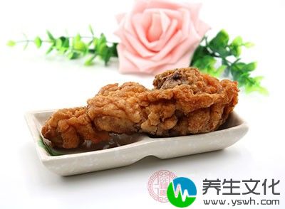 鸡腿介绍 鸡肉肉质细嫩，滋味鲜美，由于其味较淡，因此可使用于各种料理中