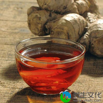 姜茶饮：取生姜10克，绿茶3克，加水150毫升，煮沸，加红糖少许，饮用