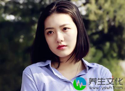 对于女人来说，下巴是最容易长痘痘的地方