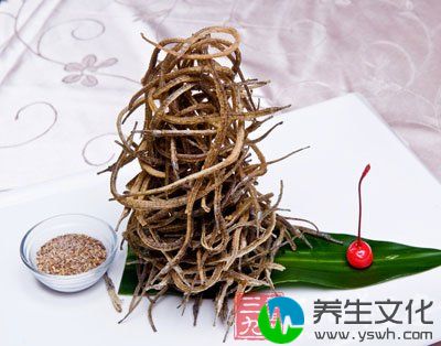 为强壮药，有兴奋作用