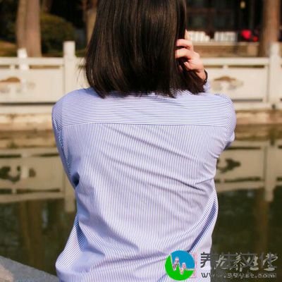 这种女人多有点神经质