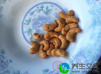 比如燕麦，豆类，坚果类