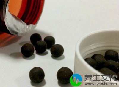 不停搅拌，至可作丸时，制为梧桐子大丸