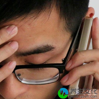 印堂代表一个男人的理想能否实现，印堂部位宜开阔丰隆，最忌横纹