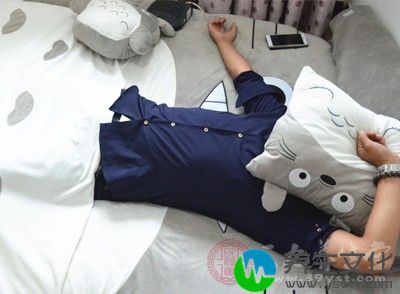 充足的睡眠才能保证身体的一个代谢是正常的