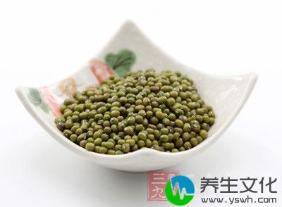 将绿豆磨成粉状