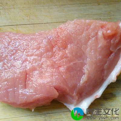 流行病学和实验研究发现，猪肉、牛肉、冰淇淋等含大量饱和脂肪酸