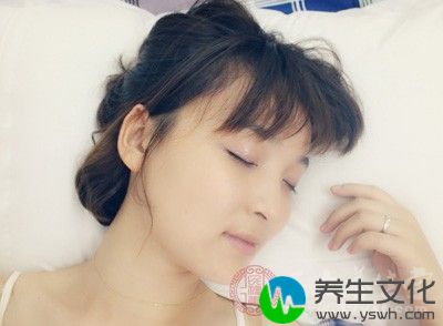 睡眠姿势