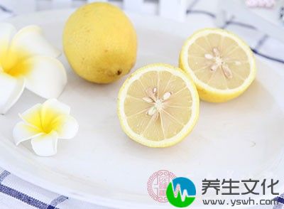 柠檬水不但疯狂减肥而且还可以美白祛斑