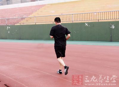 中午跑步对人体居然有这五大危害