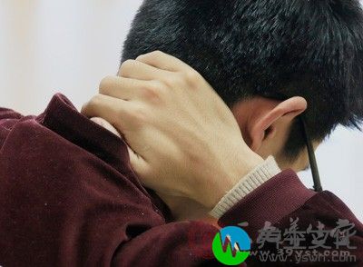 脖子发僵、发硬，意味着你可能患了颈椎相关疾病