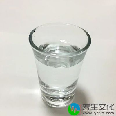 过量饮酒则对健康有害无益