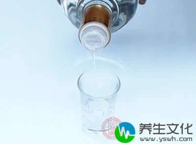 经常过度的吸烟喝酒，严重的会造成肾虚