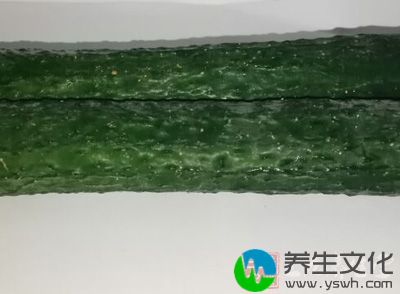 可以试试用小黄瓜来做眼膜