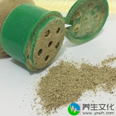 橄榄油2茶匙，盐适量，胡椒粉少许，鸡粉少许