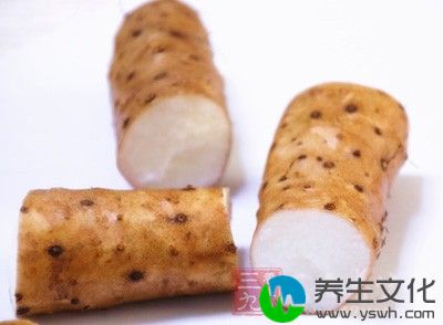 虾+山药：同食会引起腹痛、恶心、呕吐等症状