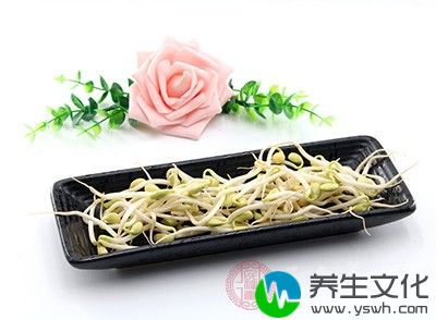 面条，豆芽，胡萝卜，小葱，盐，干辣椒，酱油