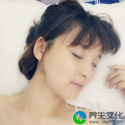 睡眠质量很重要，保证充足的睡眠，让肝胆肺得到充分休息