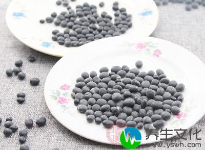 在古代，中医把黑豆称作“肾之谷”，是说吃黑豆对肾脏好