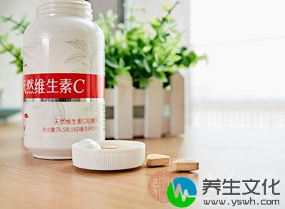 维生素C易被氧化破坏，尤其是遇到某些微量元素时氧化更为迅速