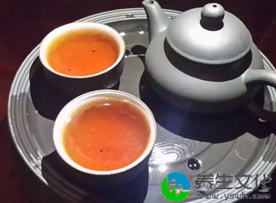 荆芥茶的原料是荆芥10g、绿茶3g