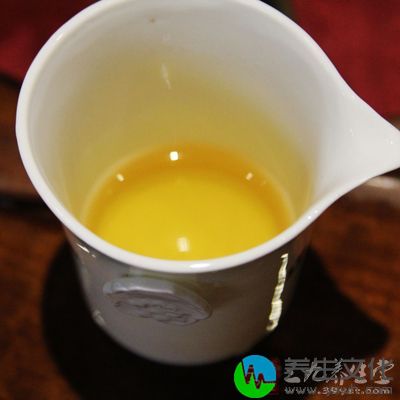 五加归膝茶可以治疗风湿性关节炎