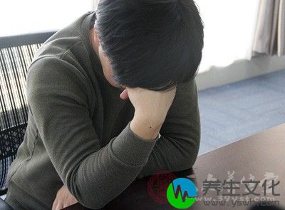 所以，每年检查血压非常重要。如果检出高血压，务必改变当前生活习惯