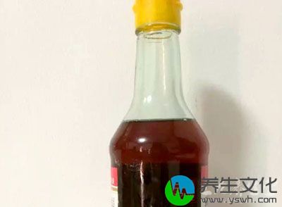 生芝麻油200克，好白酒200毫升