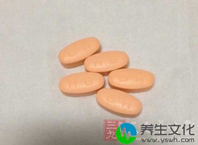 这是因为维生素C对胃有维护作用