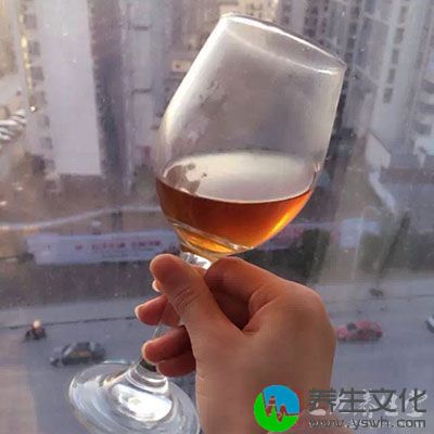 如果真的要小酌，红酒会是你更好的选择