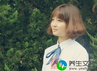 你，只是一个女人，一个弱不禁风的小女人