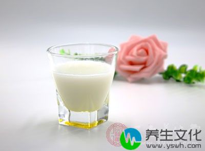 牛奶和豆制品是钙质的良好来源