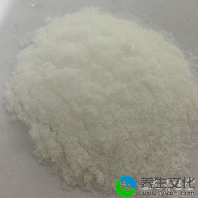 会在脸上涂粉，这个粉不仅起到了润滑的作用