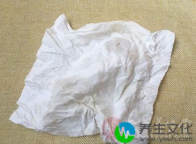 使用不干净用品很容易让女性朋友引发阴道炎