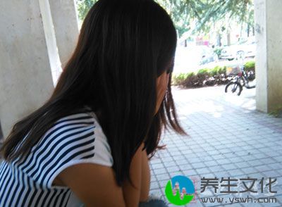 病情发展后可有全身症状如疲乏、食欲不振、消瘦、低热等