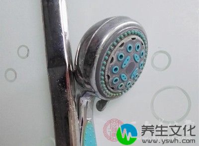 用品-淋浴头-洗澡-吴佳佳4.jpg