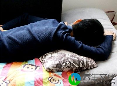 男人夜里爱做什么事情当心短命呢