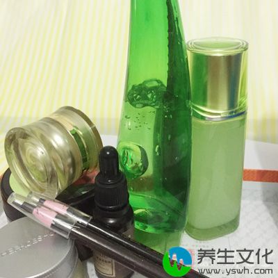 试试看跨牌混用护肤品