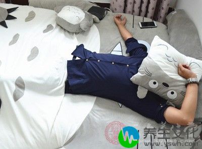 保证睡眠对于男士美白很重要