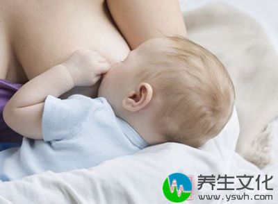 通常是由于哺乳姿势不正确