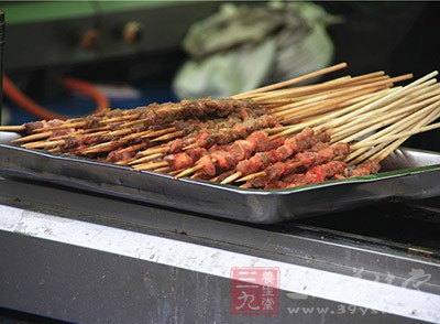 健康小常识 吃这种肉对人体危害重重