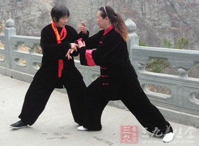 李德印24式太极拳 简单一动作全年不进医院