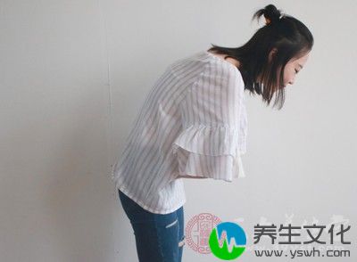 从而使得女性受到感染，诱发妇科炎症