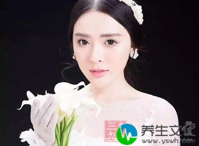 如果想要男人变得更完美或者更努力，那么就要经常赞美他，鼓励他