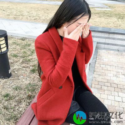 近视产生的视物模糊、眼睛干涩酸痛